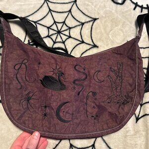 Medium Crescent custom dyed! There’s a pic of it in the sun as well. She’s like